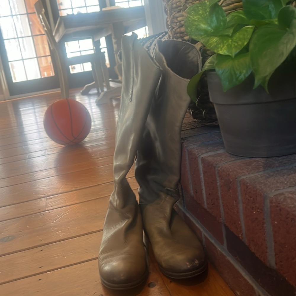 Sam Edelman Taupe/Olive green Leather “Penny” Boots - Size 9 - Picture 4 of 9